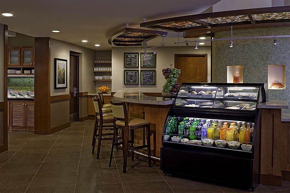 Hyatt Place Denver-South/Park Meadows Lone Tree Restoran gambar
